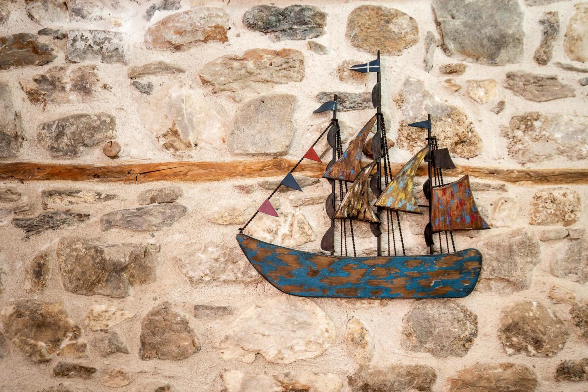 Alifadas 1836 Limenas  Eksteriør billede